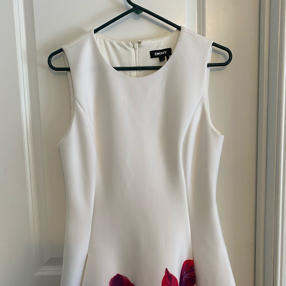 DKNY Floral Lined Sleeveless Dress - Picture 5 of 15